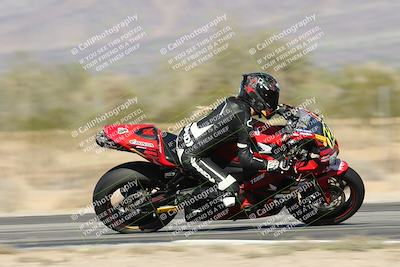 media/Dec-04-2025-Racers Edge (Thu) [[5ebc9f124d]]/3-B Group/5-Session 2 Turn 2 inside Speed Pans/